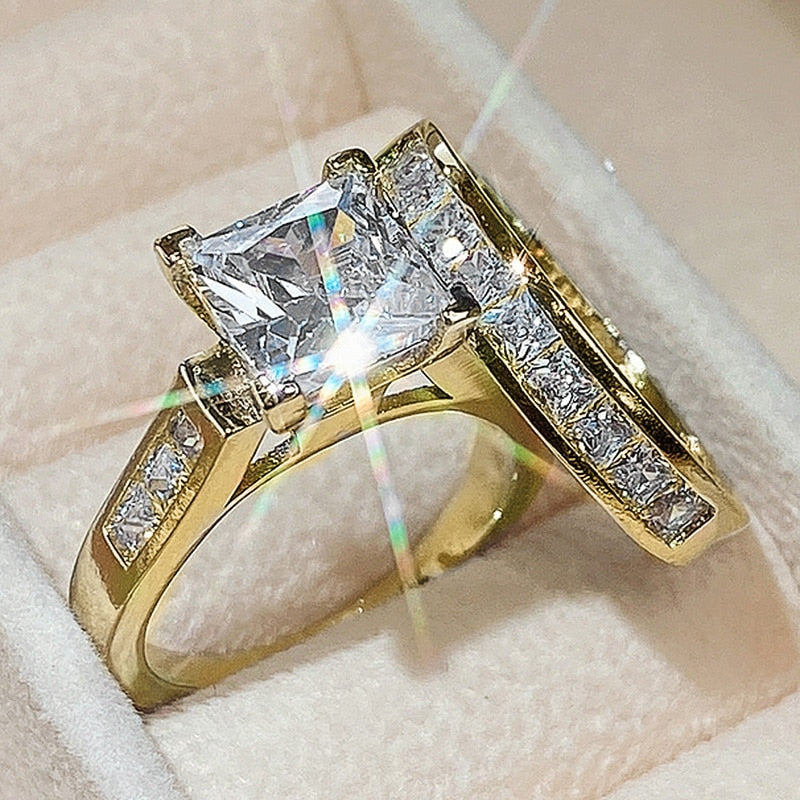 Fashion Wedding Ring Set for Women Dazzling Square Zirconia